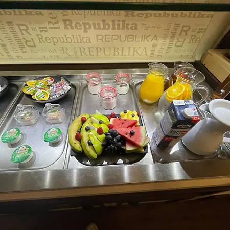 アパート Wellness Republika 24 プルゼニ