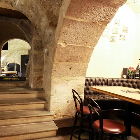 Wellness Republika 24 * プルゼニ