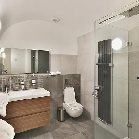 Wellness Republika 24 * Plzen