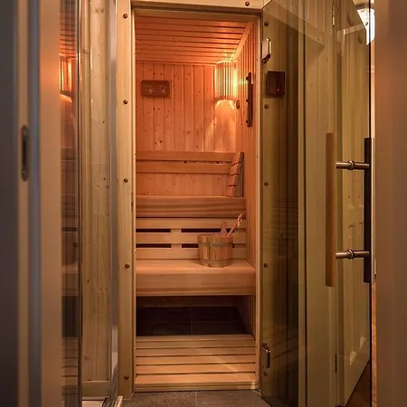 Wellness Republika 24 *