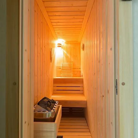 Wellness Republika 24 * Plzen